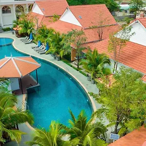 4* Hotel Sea Breeze &